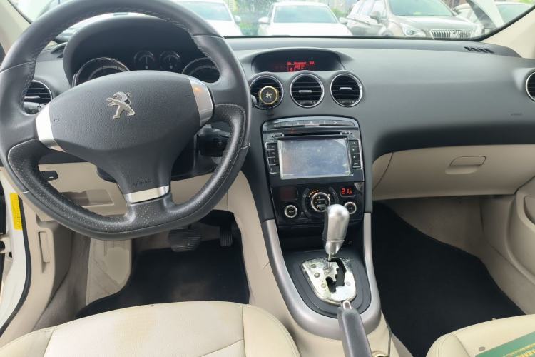 Used Peugeot 408 2013 2.0L Connected Car Luxury Edition Center Console