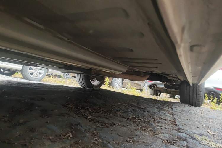 Used Peugeot 408 2013 2.0L Manual Comfort Edition Chassis Front Left