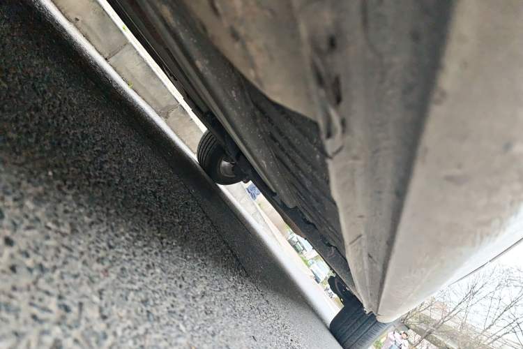 Used Peugeot 408 2013 1.6L Manual Comfort Edition Chassis Front Left
