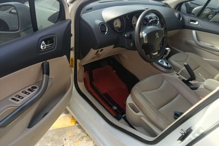 Used Peugeot 408 2013 2.0L Automatic Comfort Edition Driver Seat