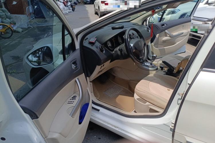Used Peugeot 408 2013 2.0L Automatic Comfort Edition Driver Seat