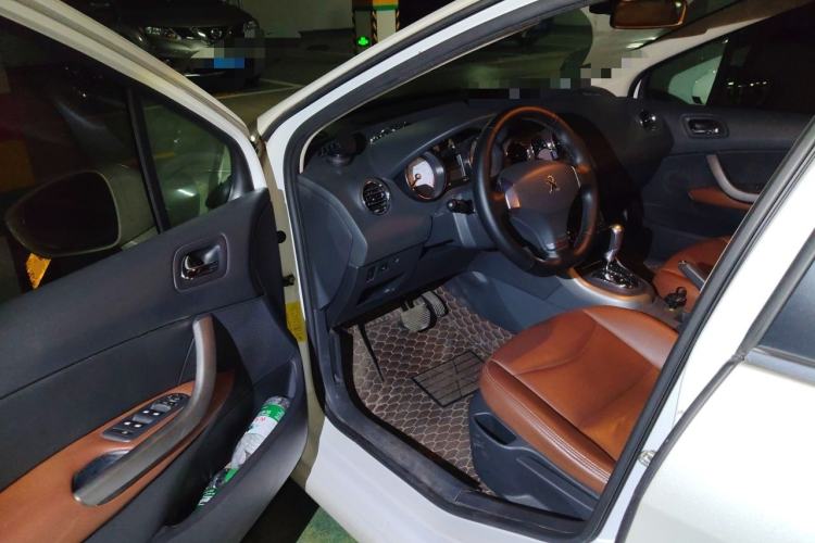 Used Peugeot 408 2013 2.0L Automatic Comfort Edition Driver Seat