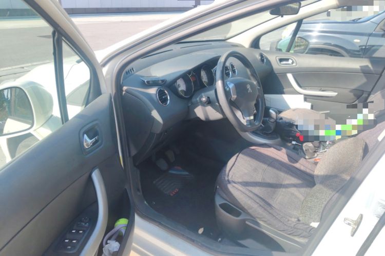 Used Peugeot 408 2013 2.0L Manual Comfort Edition Driver Seat