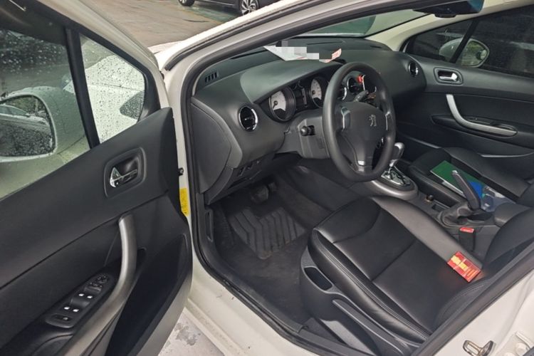 Used Peugeot 408 2013 2.0L Automatic Comfort Edition Driver Seat