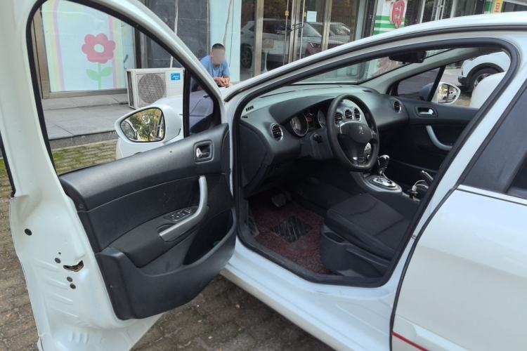 Used Peugeot 408 2013 1.6L Automatic Comfort Edition Driver Seat