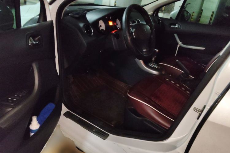 Used Peugeot 408 2013 2.0L Automatic Comfort Edition Driver Seat