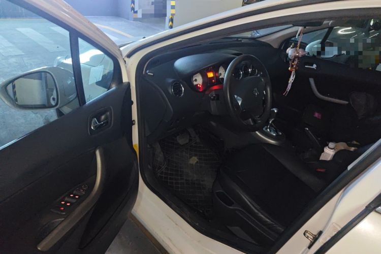 Used Peugeot 408 2013 2.0L Automatic Comfort Edition Driver Seat