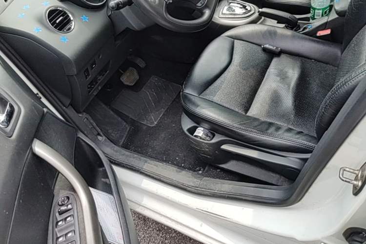 Used Peugeot 408 2013 1.6L Automatic Comfort Edition Driver Seat