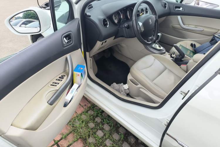 Used Peugeot 408 2013 2.0L Connected Car Luxury Edition Driver Seat