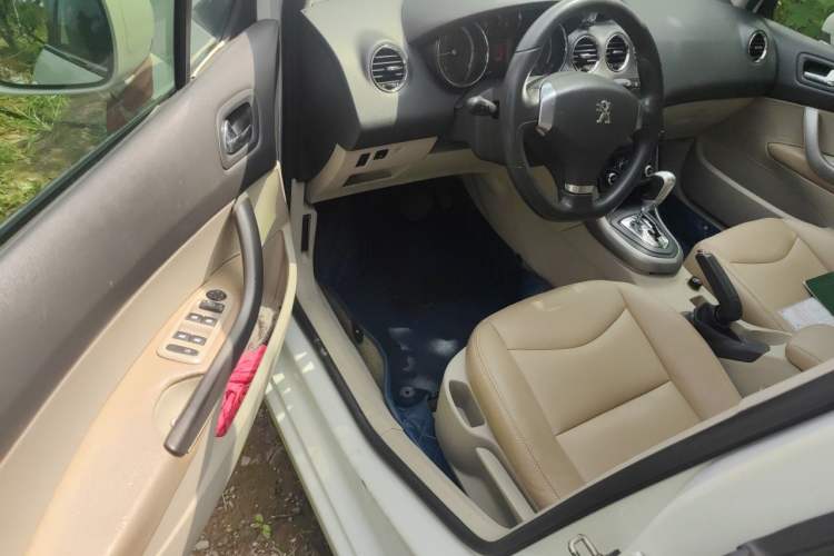 Used Peugeot 408 2013 2.0L Automatic Luxury Edition Driver Seat