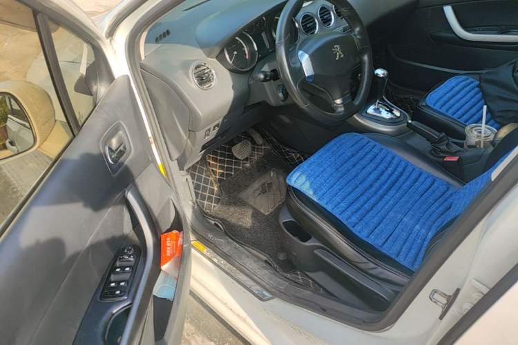 Used Peugeot 408 2013 2.0L Automatic Comfort Edition Driver Seat