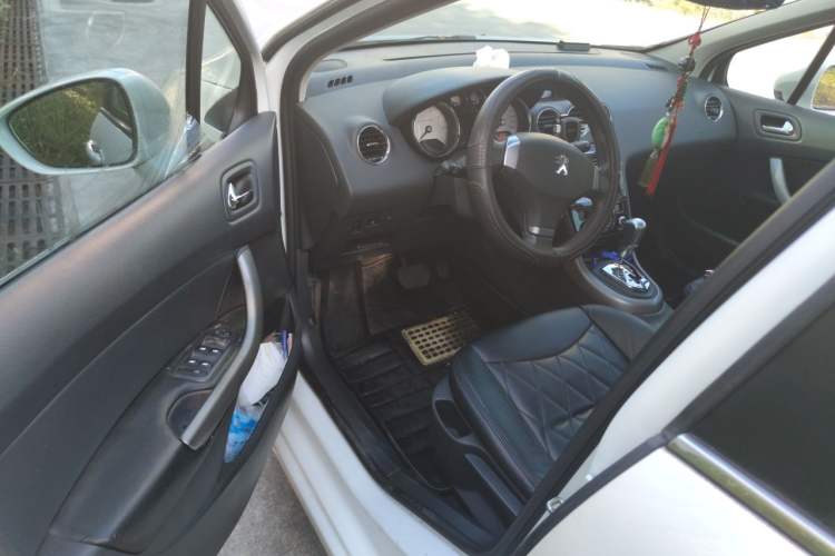 Used Peugeot 408 2013 2.0L Automatic Luxury Edition Driver Seat