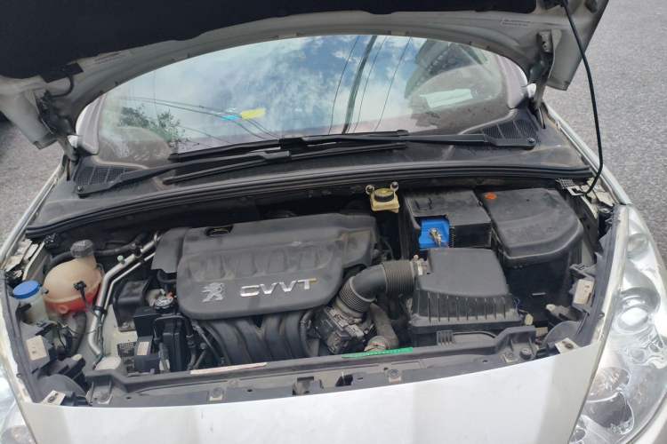 Used Peugeot 408 2013 2.0L Automatic Comfort Edition Engine Bay