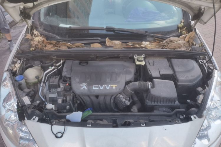 Used Peugeot 408 2013 2.0L Automatic Comfort Edition Engine Bay