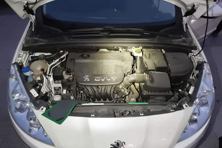 Used Peugeot 408 2013 2.0L Automatic Comfort Edition Engine Bay