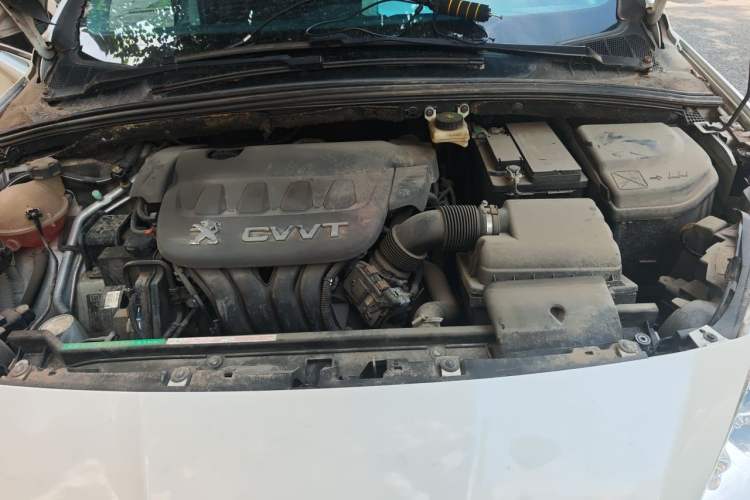 Used Peugeot 408 2013 2.0L Manual Comfort Edition Engine Bay