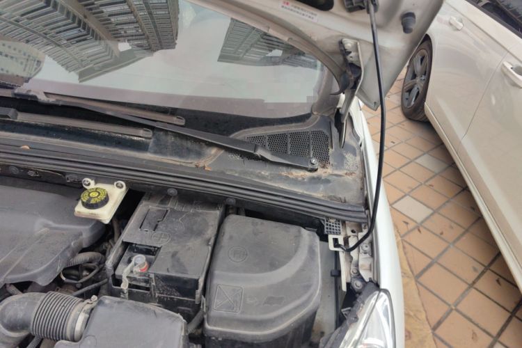 Used Peugeot 408 2013 2.0L Automatic Luxury Edition Engine Bay Left