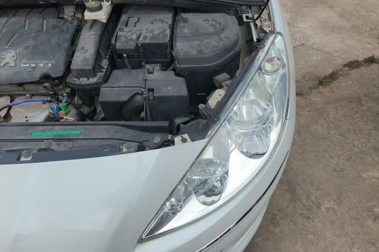 Used Peugeot 408 2013 1.6L Manual Comfort Edition Engine Bay Left