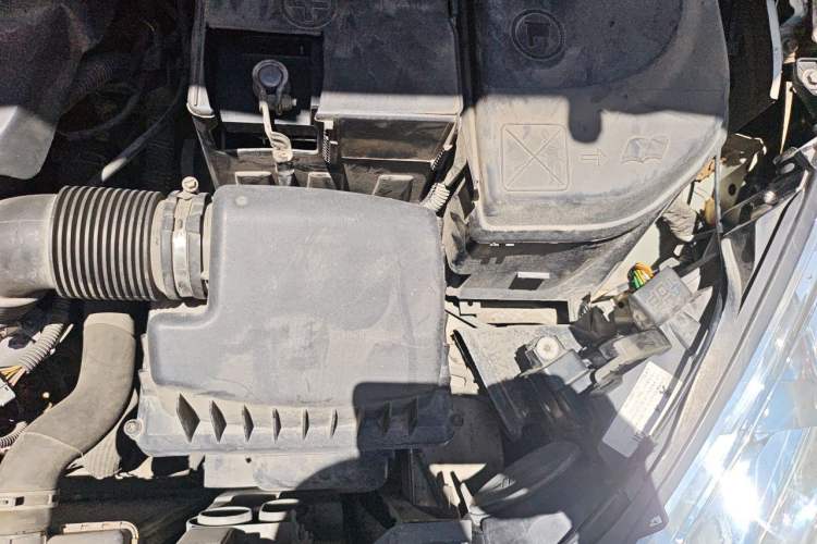Used Peugeot 408 2013 2.0L Automatic Luxury Edition Engine Bay Left
