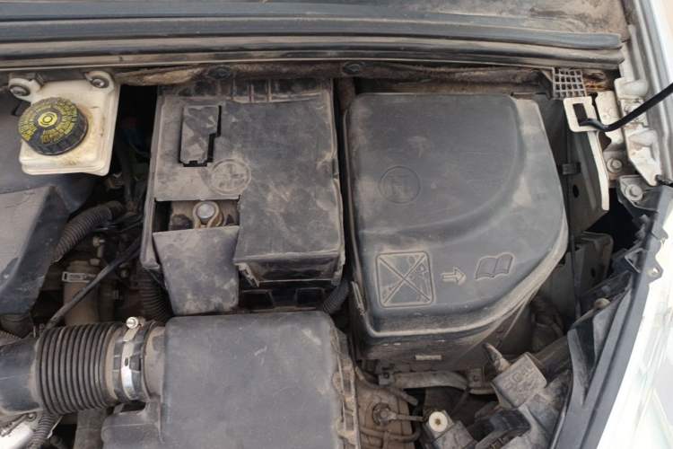 Used Peugeot 408 2013 2.0L Manual Comfort Edition Engine Bay Left