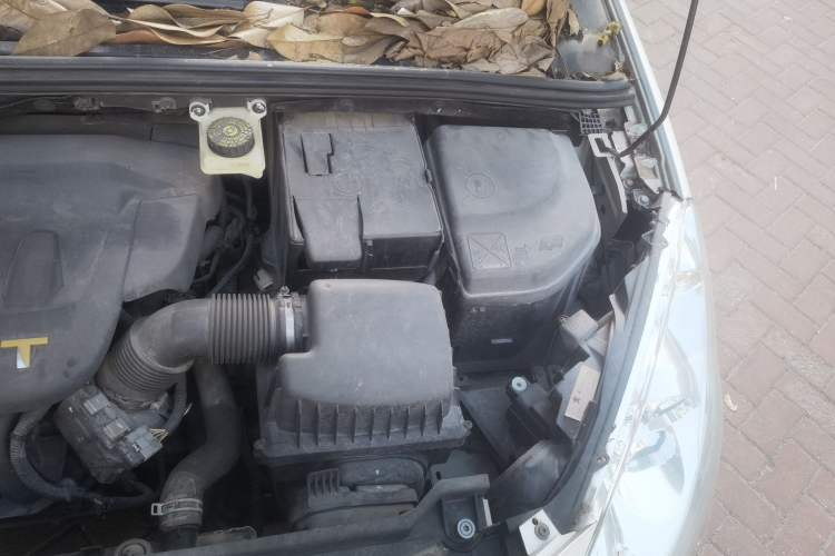 Used Peugeot 408 2013 2.0L Automatic Comfort Edition Engine Bay Left