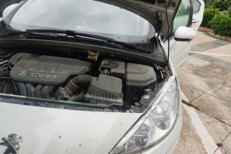Used Peugeot 408 2013 2.0L Automatic Comfort Edition Engine Bay Left