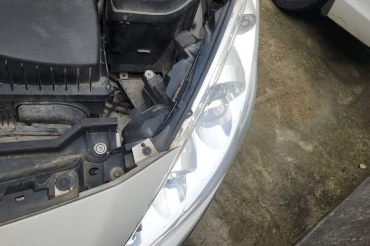 Used Peugeot 408 2013 2.0L Automatic Luxury Edition Engine Bay Left