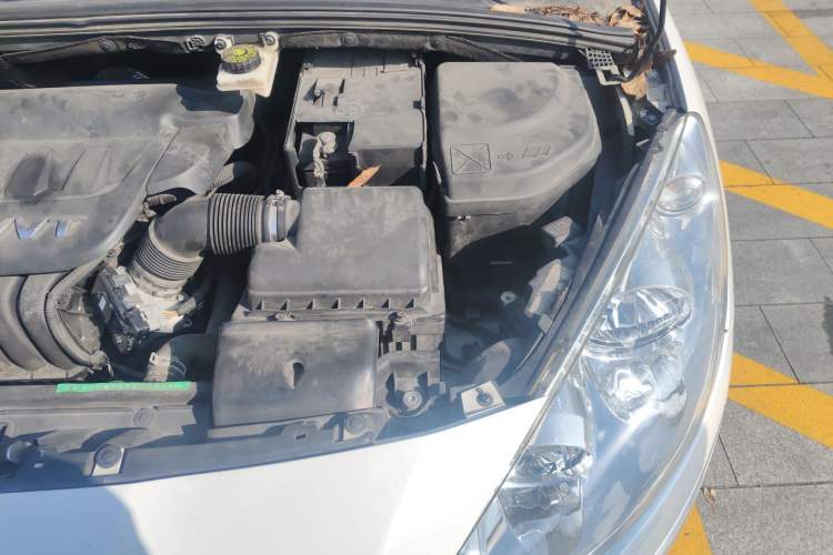 Used Peugeot 408 2013 2.0L Manual Comfort Edition Engine Bay Left