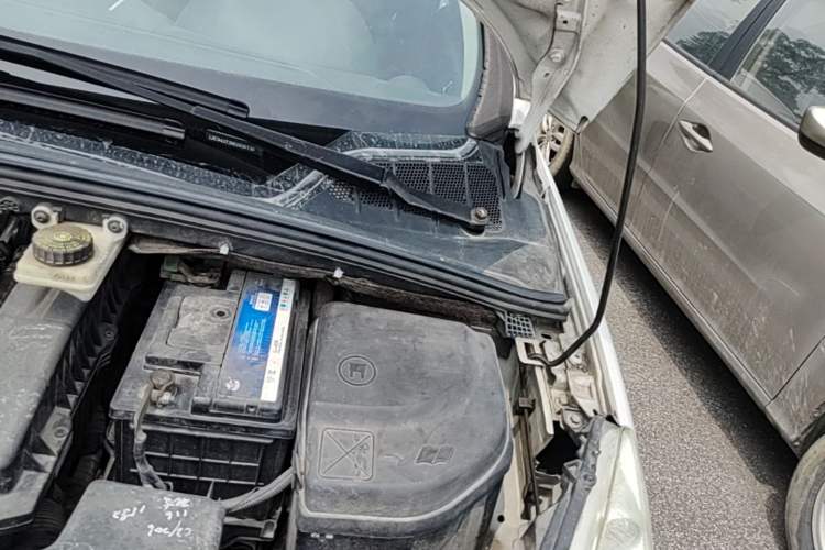 Used Peugeot 408 2013 1.6L Automatic Comfort Edition Engine Bay Left