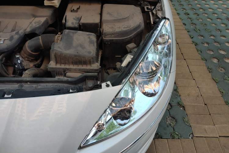 Used Peugeot 408 2013 2.0L Automatic Comfort Edition Engine Bay Left