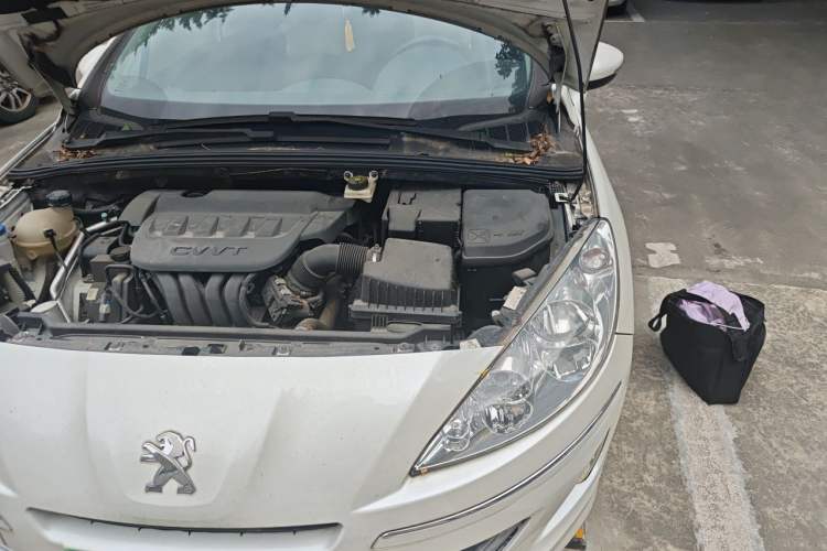 Used Peugeot 408 2013 2.0L Automatic Comfort Edition Engine Bay Left