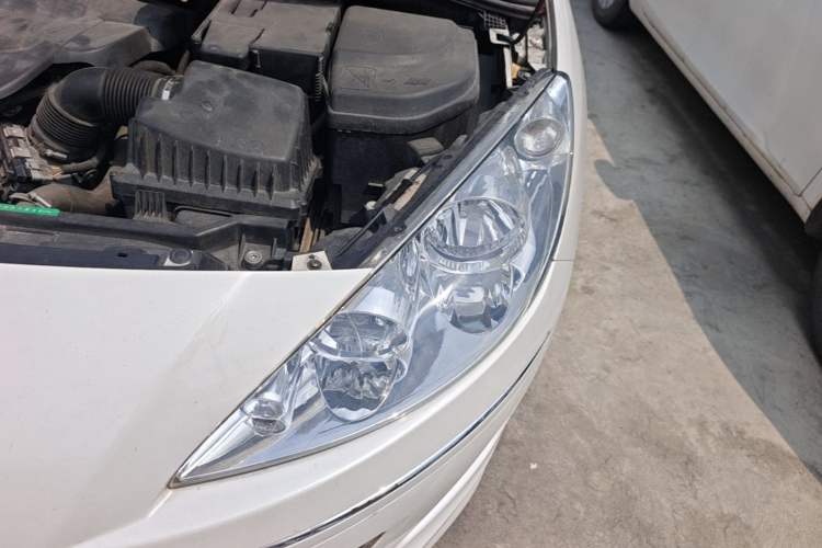 Used Peugeot 408 2013 2.0L Automatic Luxury Edition Engine Bay Left