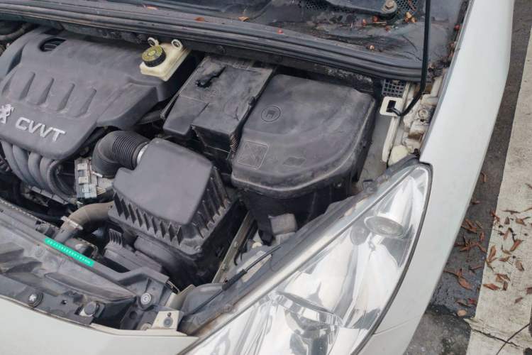 Used Peugeot 408 2013 2.0L Automatic Comfort Edition Engine Bay Left
