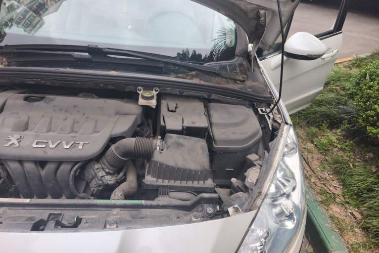 Used Peugeot 408 2013 2.0L Automatic Comfort Edition Engine Bay Left