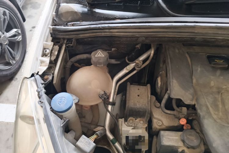 Used Peugeot 408 2013 2.0L Automatic Luxury Edition Engine Bay Right