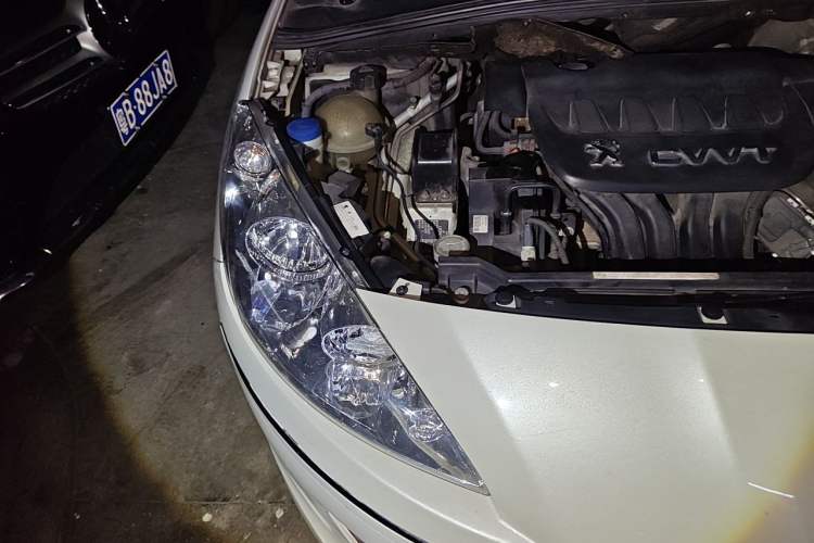 Used Peugeot 408 2013 2.0L Automatic Comfort Edition Engine Bay Right