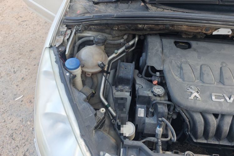 Used Peugeot 408 2013 2.0L Automatic Comfort Edition Engine Bay Right