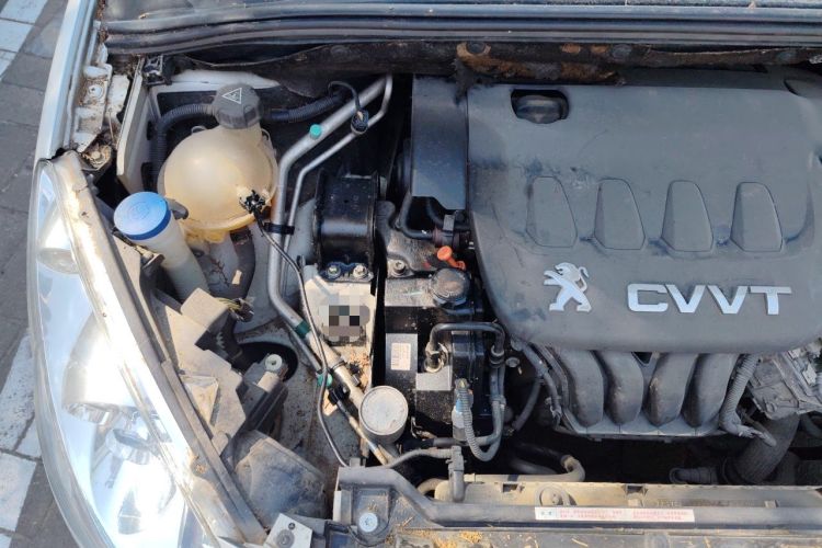 Used Peugeot 408 2013 2.0L Automatic Comfort Edition Engine Bay Right