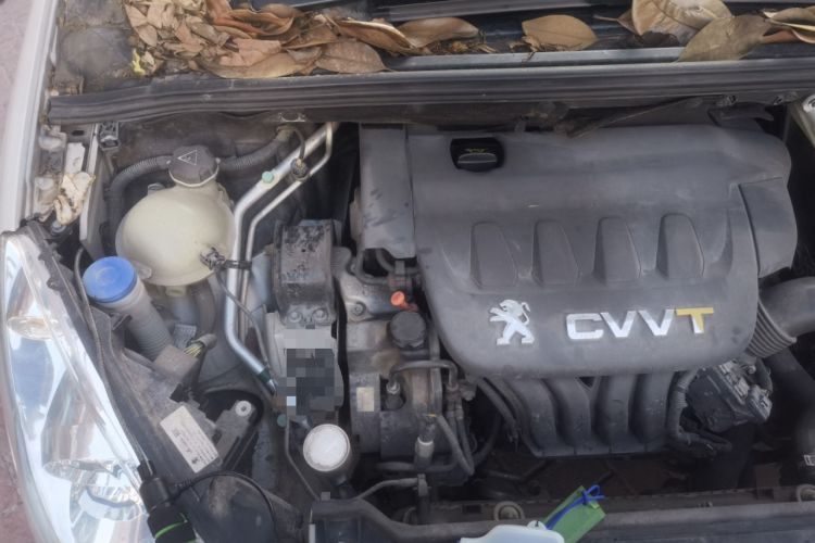 Used Peugeot 408 2013 2.0L Automatic Comfort Edition Engine Bay Right