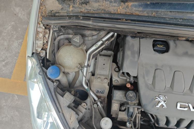 Used Peugeot 408 2013 2.0L Automatic Comfort Edition Engine Bay Right