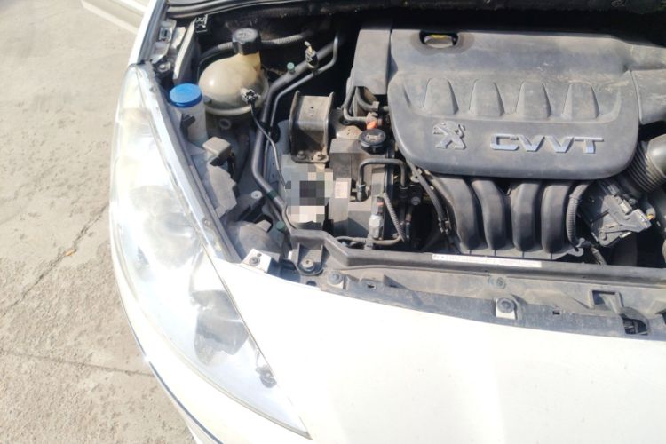 Used Peugeot 408 2013 2.0L Manual Comfort Edition Engine Bay Right