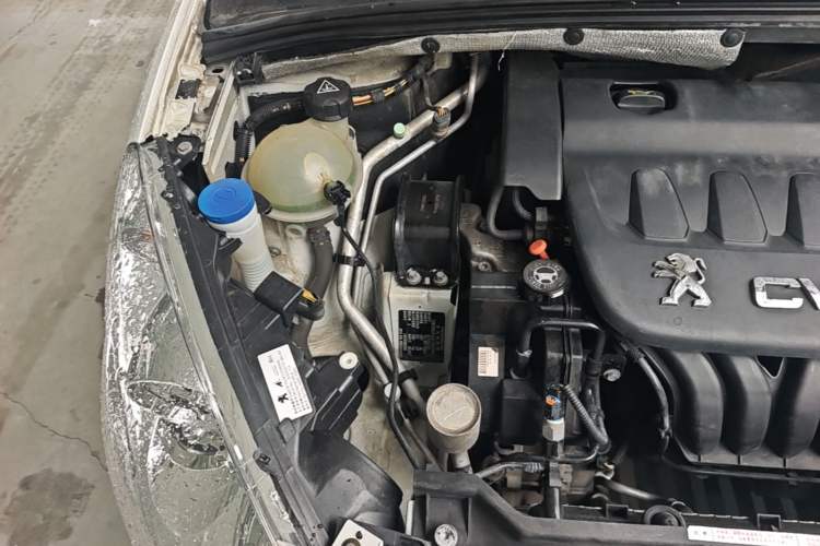 Used Peugeot 408 2013 2.0L Automatic Comfort Edition Engine Bay Right