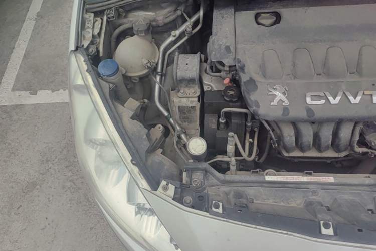 Used Peugeot 408 2013 2.0L Manual Comfort Edition Engine Bay Right