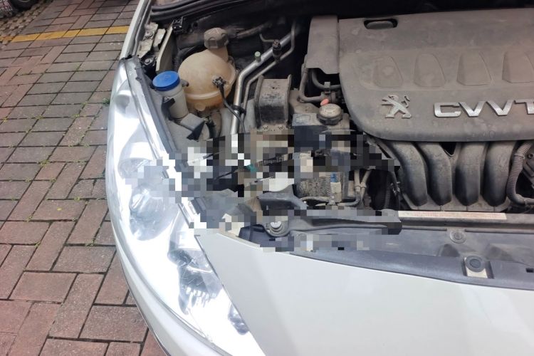 Used Peugeot 408 2013 2.0L Automatic Comfort Edition Engine Bay Right