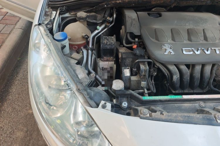 Used Peugeot 408 2013 2.0L Manual Comfort Edition Engine Bay Right