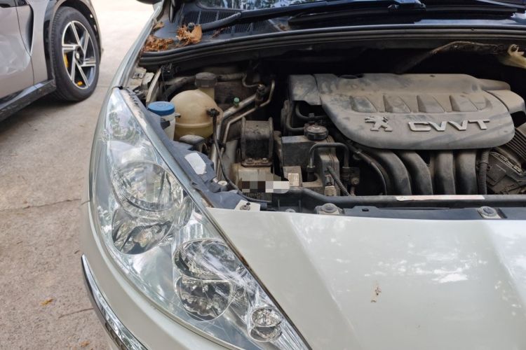 Used Peugeot 408 2013 2.0L Automatic Comfort Edition Engine Bay Right
