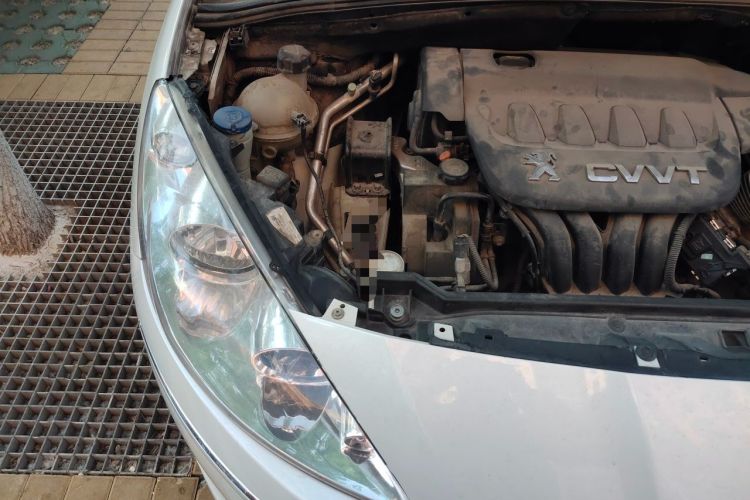 Used Peugeot 408 2013 2.0L Automatic Comfort Edition Engine Bay Right