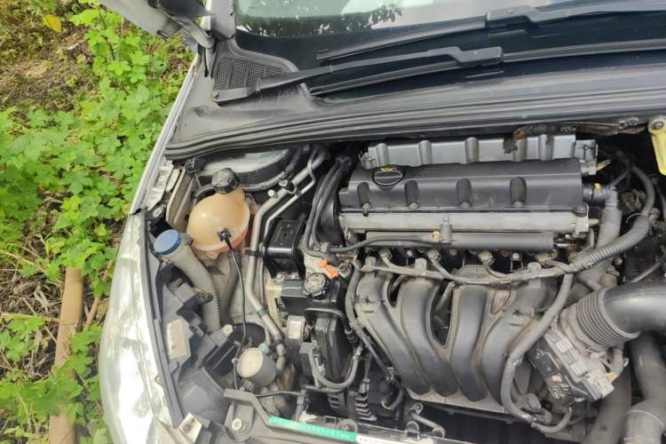 Used Peugeot 408 2013 2.0L Automatic Luxury Edition Engine Bay Right