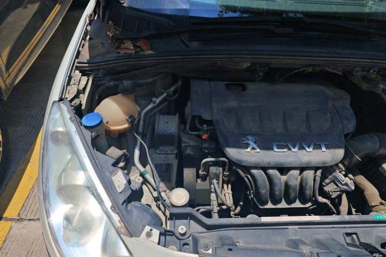 Used Peugeot 408 2013 2.0L Automatic Luxury Edition Engine Bay Right