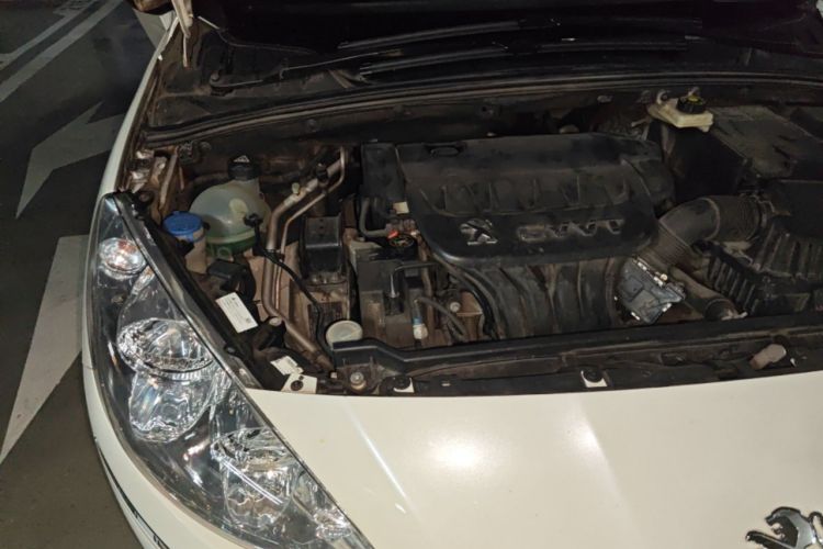 Used Peugeot 408 2013 2.0L Automatic Comfort Edition Engine Bay Right